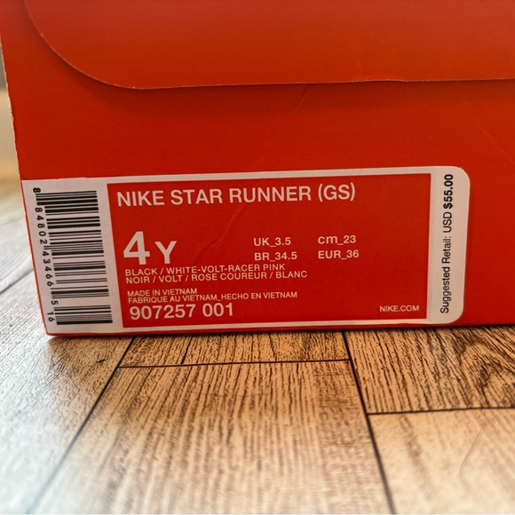 Nike Star Runner 4 Youth Black with Pink Stripe - Picture 7 of 8